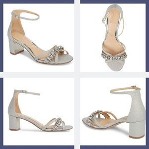 Jewel Badgley Mischka Giona Sandal in Silver‎ Glitter [SZ 8.5 8 ½  ]